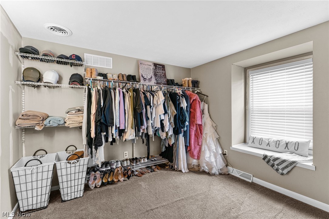 175 Crestview Drive Elyria OH 44035