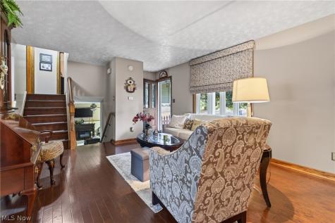 2379 Oak Trace Street Youngstown OH 44515