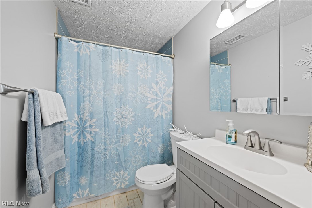 1887 Hillsdale Drive Twinsburg OH 44087