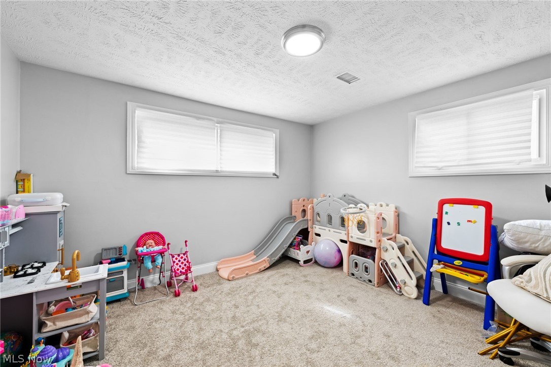 1887 Hillsdale Drive Twinsburg OH 44087