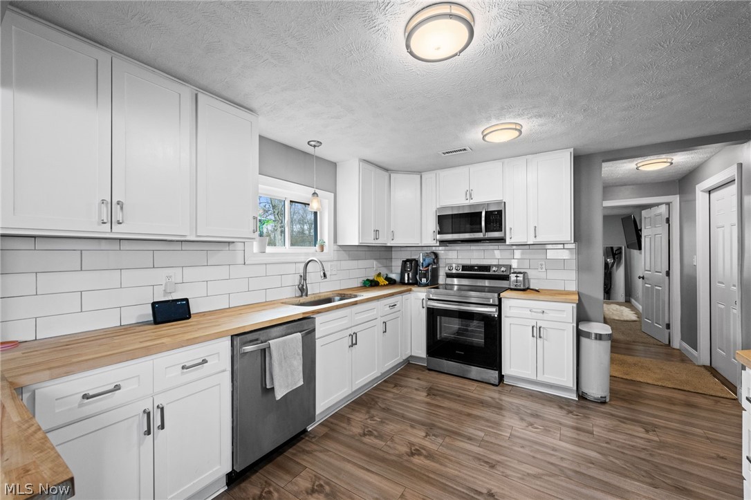 1887 Hillsdale Drive Twinsburg OH 44087