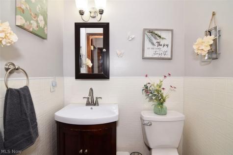 9509 Catalpa Circle Mentor OH 44060