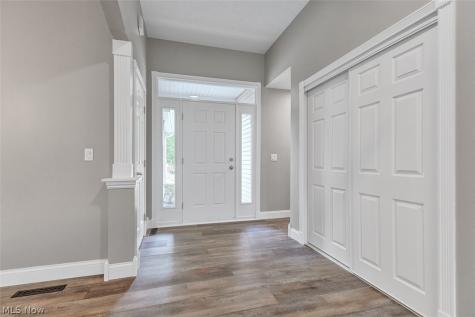 1467 Golden Lane Broadview Heights OH 44147
