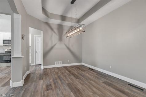 1467 Golden Lane Broadview Heights OH 44147