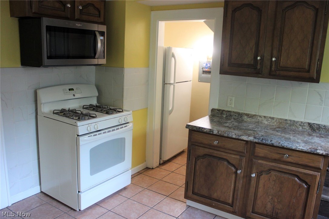 515 Glacier Heights Road Youngstown OH 44509