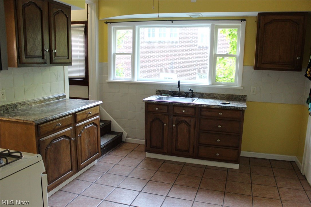 515 Glacier Heights Road Youngstown OH 44509
