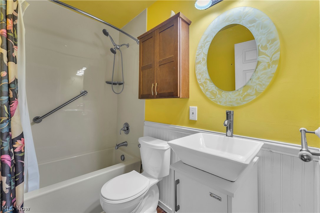 202 Sunset Drive Berea OH 44017