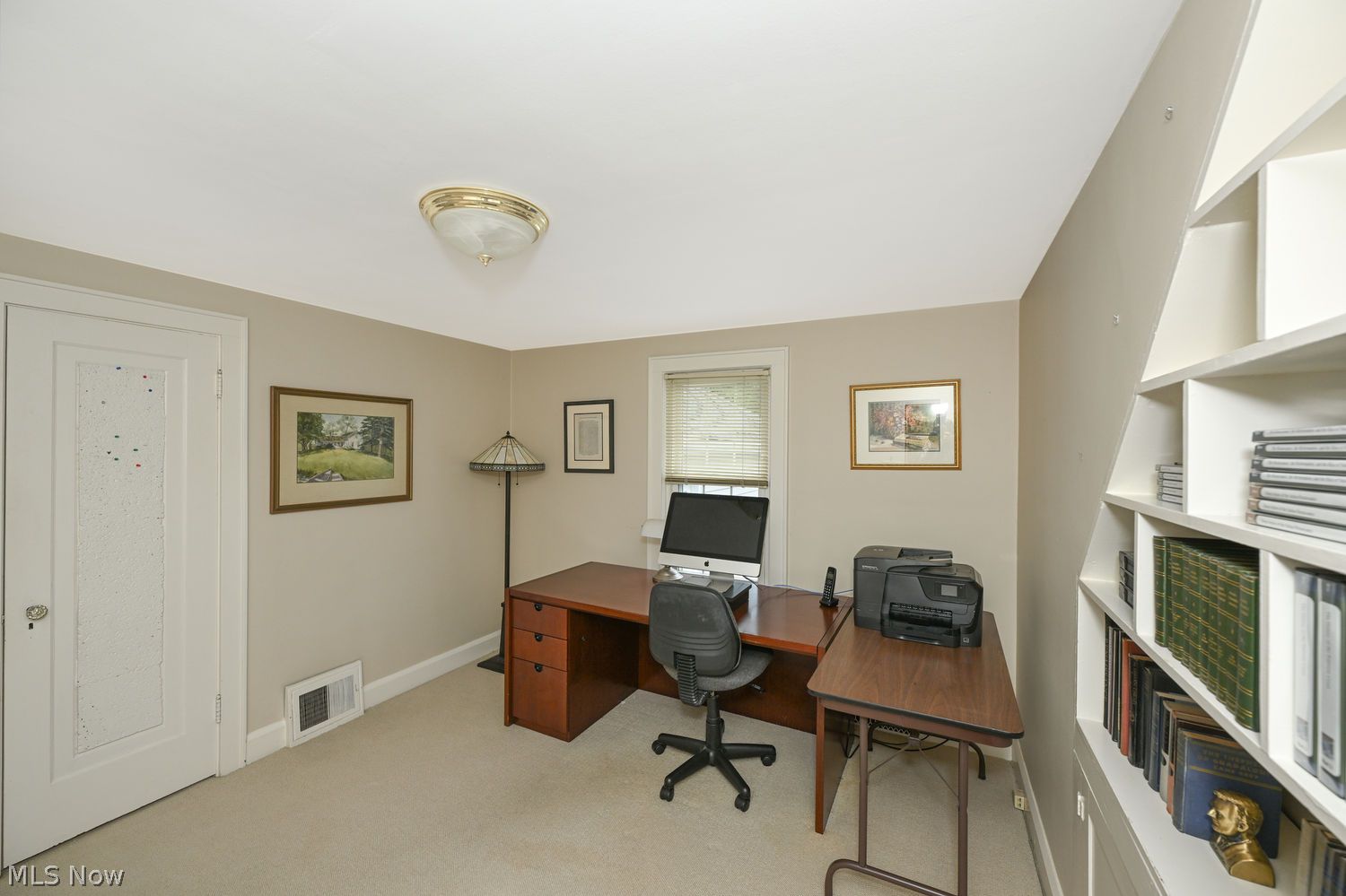1990 Wiltshire Road Akron OH 44313