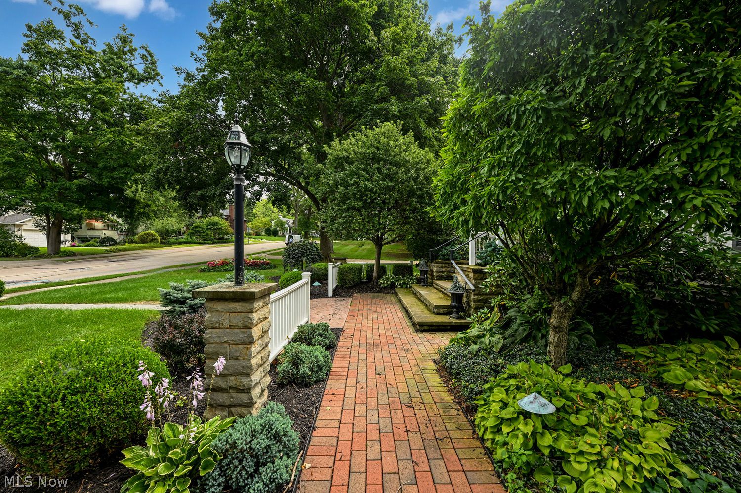 1990 Wiltshire Road Akron OH 44313