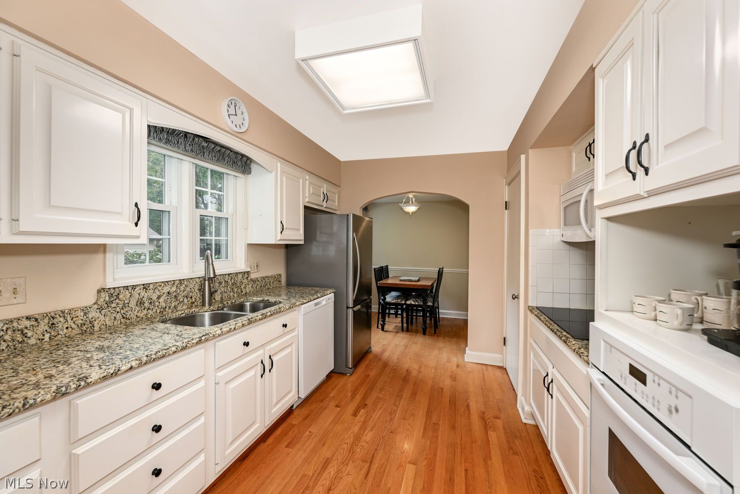 1990 Wiltshire Road Akron OH 44313