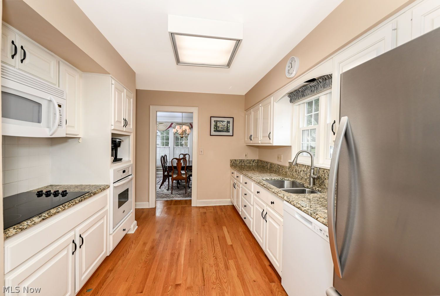 1990 Wiltshire Road Akron OH 44313