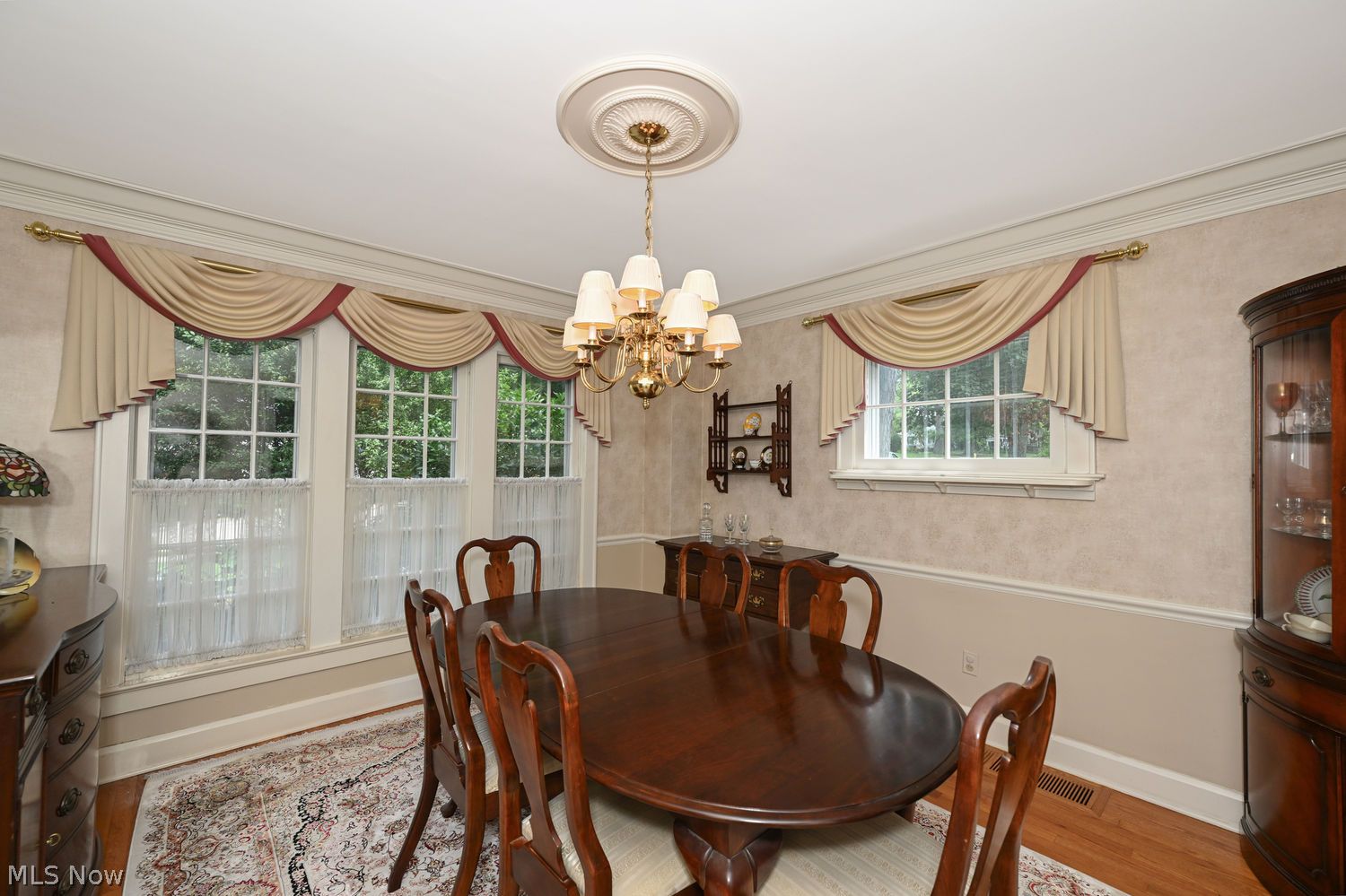 1990 Wiltshire Road Akron OH 44313