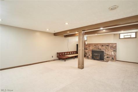 17004 Greenwood Avenue Cleveland OH 44111