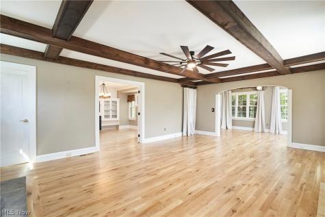 17004 Greenwood Avenue Cleveland OH 44111