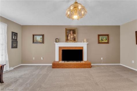 8411 N Bluff Drive Broadview Heights OH 44147