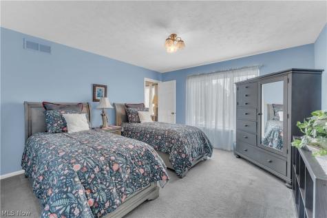 8411 N Bluff Drive Broadview Heights OH 44147