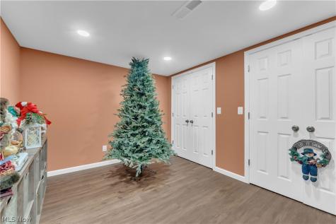 8411 N Bluff Drive Broadview Heights OH 44147