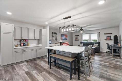 5511 Donner Drive New Franklin OH 44216