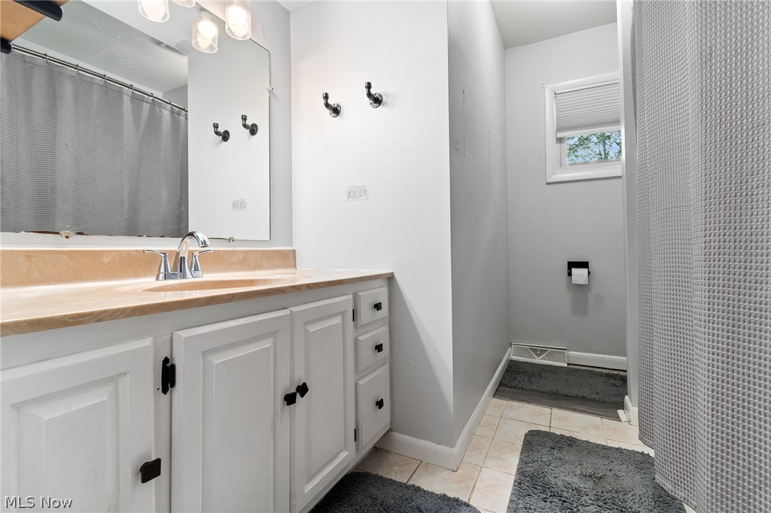5511 Donner Drive New Franklin OH 44216