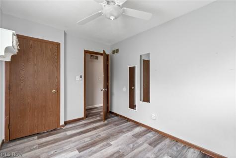 5511 Donner Drive New Franklin OH 44216
