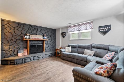 5511 Donner Drive New Franklin OH 44216