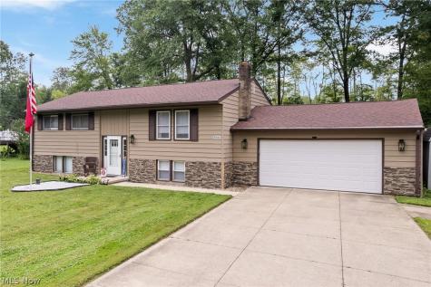 5511 Donner Drive New Franklin OH 44216