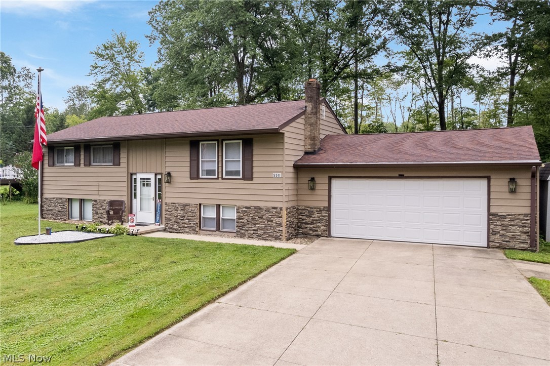 5511 Donner Drive New Franklin OH 44216