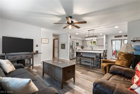5511 Donner Drive New Franklin OH 44216