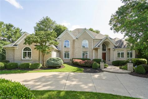3740 Winterberry Drive Akron OH 44333
