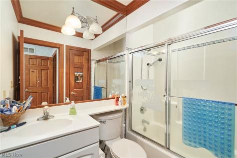 3740 Winterberry Drive Akron OH 44333