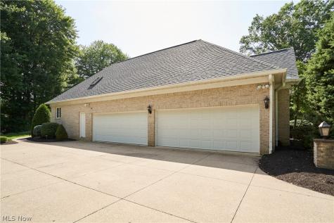 3740 Winterberry Drive Akron OH 44333