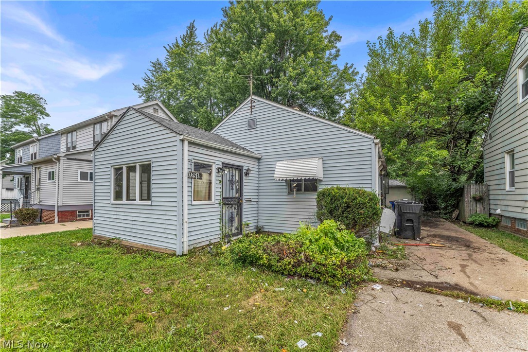 12518 Leeila Avenue Cleveland OH 44135