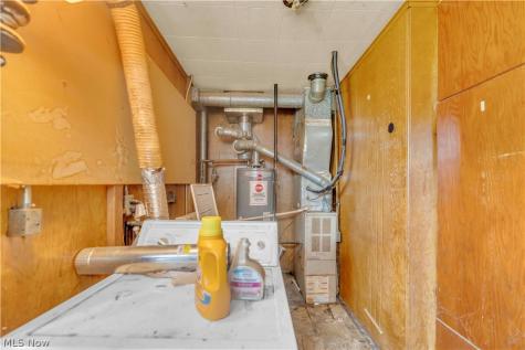 12518 Leeila Avenue Cleveland OH 44135