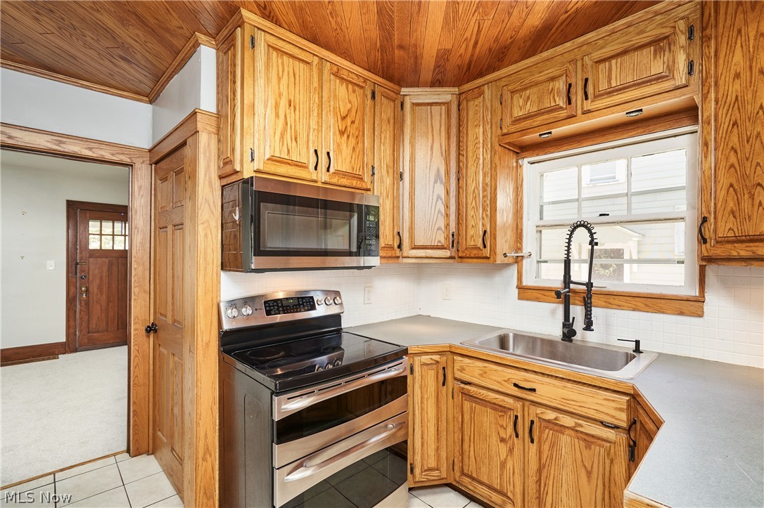 940 Falls Avenue Cuyahoga Falls OH 44221