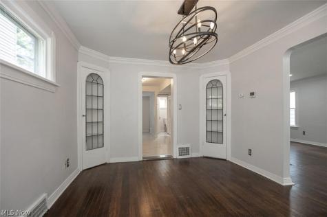 848 Beverly Road Cleveland Heights OH 44121