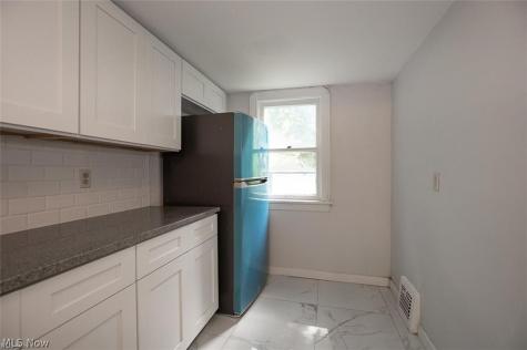 848 Beverly Road Cleveland Heights OH 44121