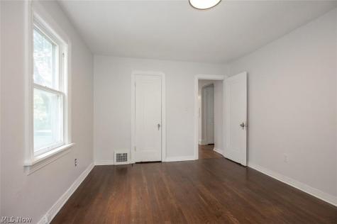 848 Beverly Road Cleveland Heights OH 44121