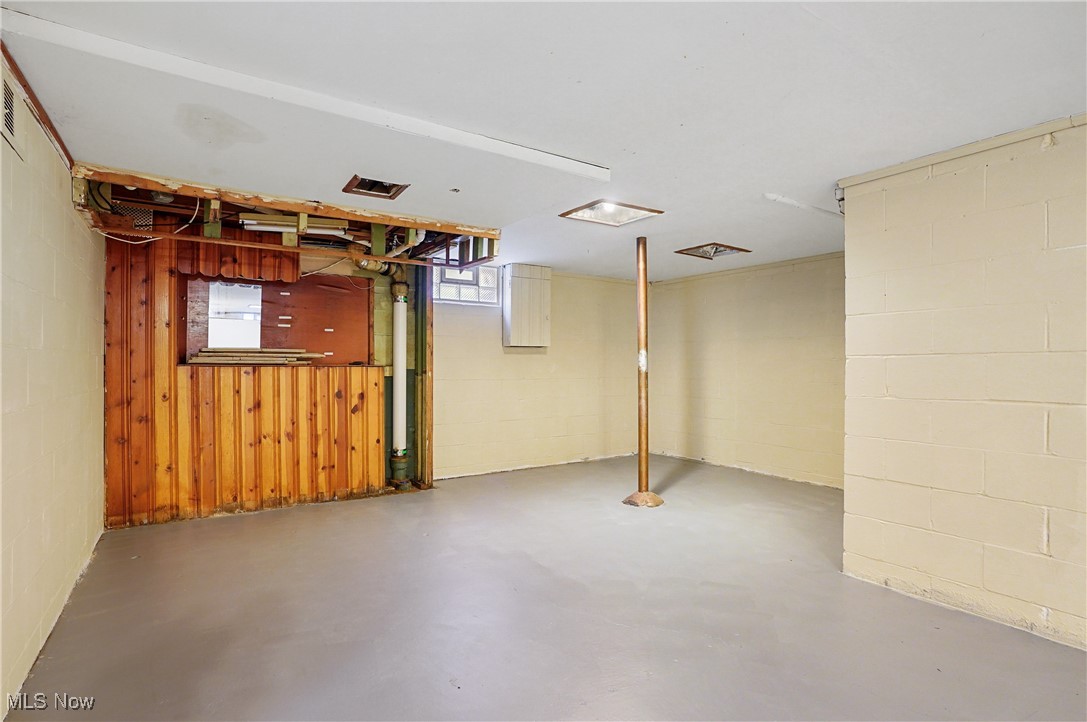 1644 Idlewood Avenue Akron OH 44313