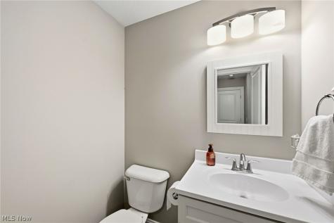 1121 Windermere Drive Willoughby OH 44094