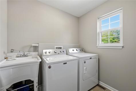 1121 Windermere Drive Willoughby OH 44094