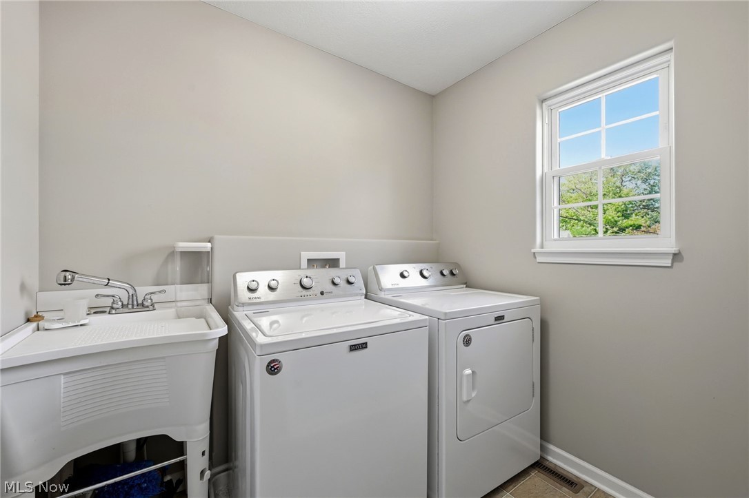 1121 Windermere Drive Willoughby OH 44094