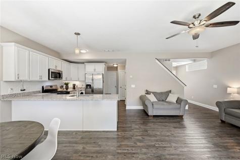 1121 Windermere Drive Willoughby OH 44094