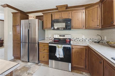 1023 Overlook Drive SW Canton OH 44706