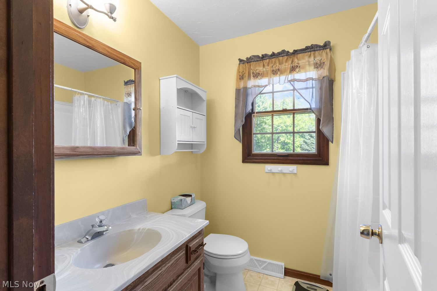 2272 Mcmackin Road Madison OH 44057