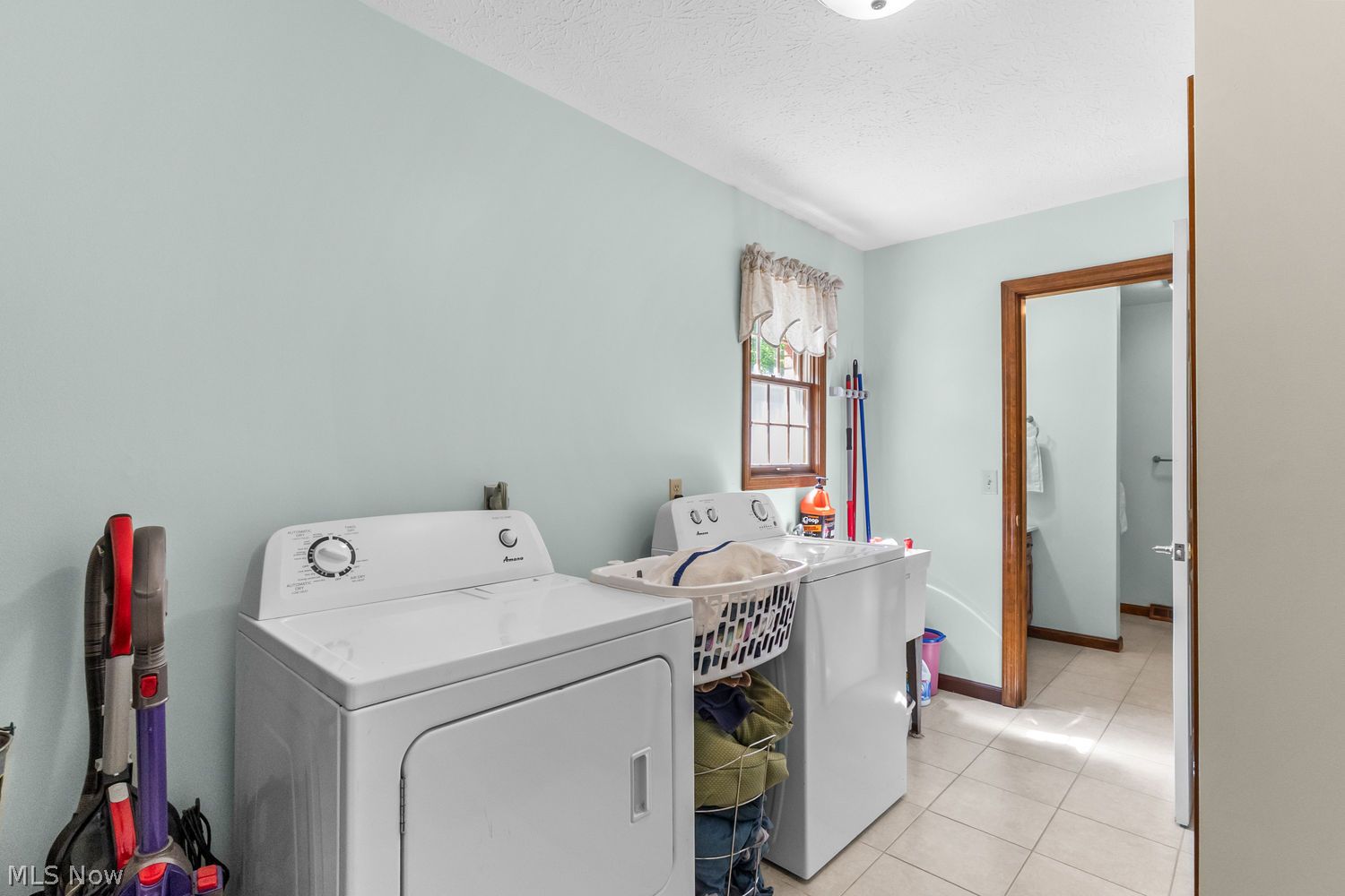 2272 Mcmackin Road Madison OH 44057