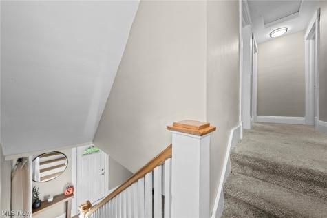 814 Thomas Circle NE Massillon OH 44646
