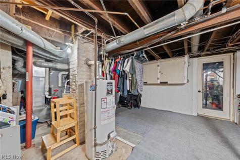814 Thomas Circle NE Massillon OH 44646