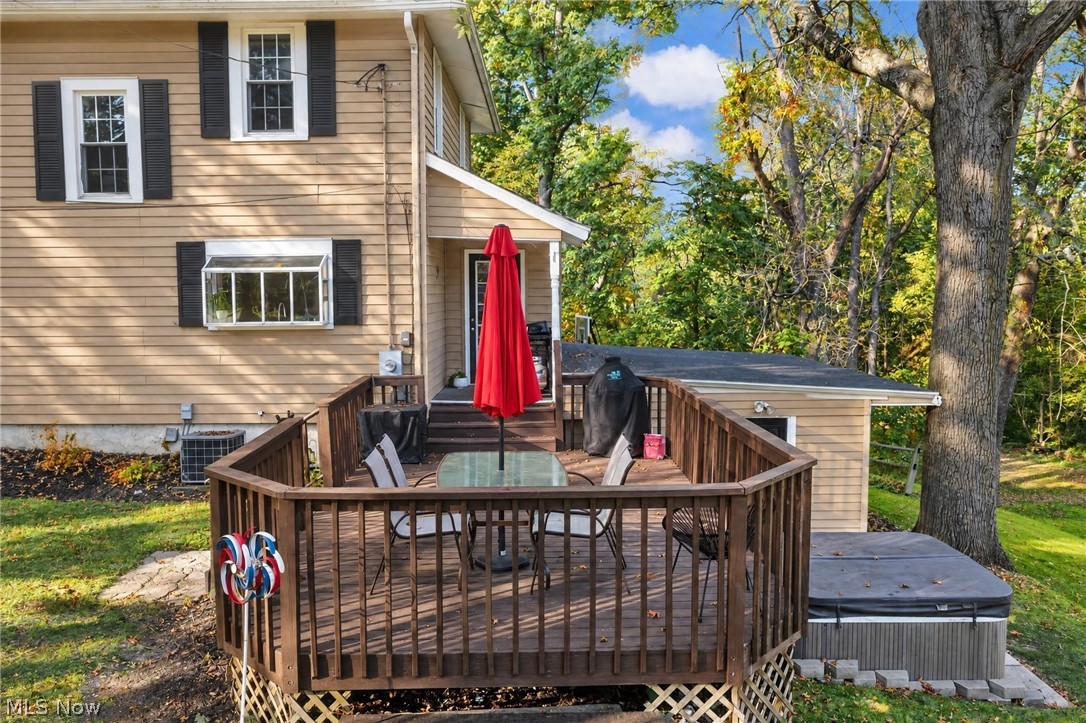 814 Thomas Circle NE Massillon OH 44646