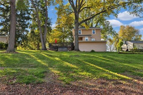 814 Thomas Circle NE Massillon OH 44646