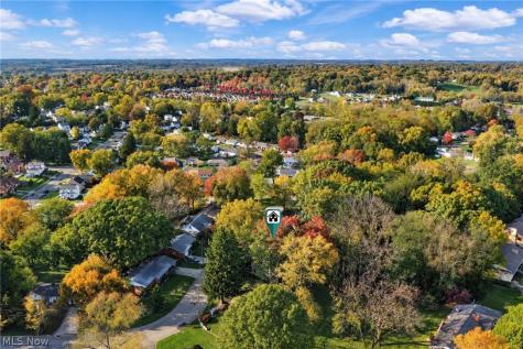 814 Thomas Circle NE Massillon OH 44646